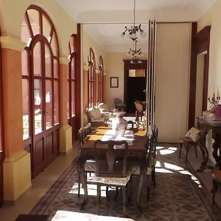Alojamento de Acomodação e Pequeno-almoço Antica Quartu SantʼElena